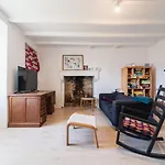 Vendégház La Mouliere Family House Montamisé